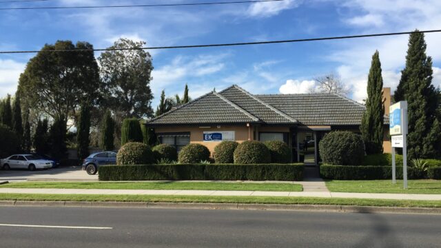 EK-Dental-Surgery-Dentist-Glen-Waverley-Building-scaled-1.jpg