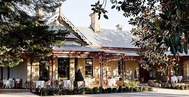 Stamfor-Park-Homestead-Front-view.jpg